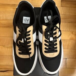 Dolce Vita Beckett Jogger Sneaker